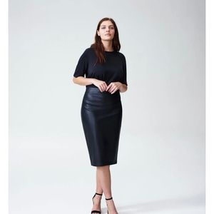 Nwt Universal Standard Vegan Leather Pencil Skirt - image 1